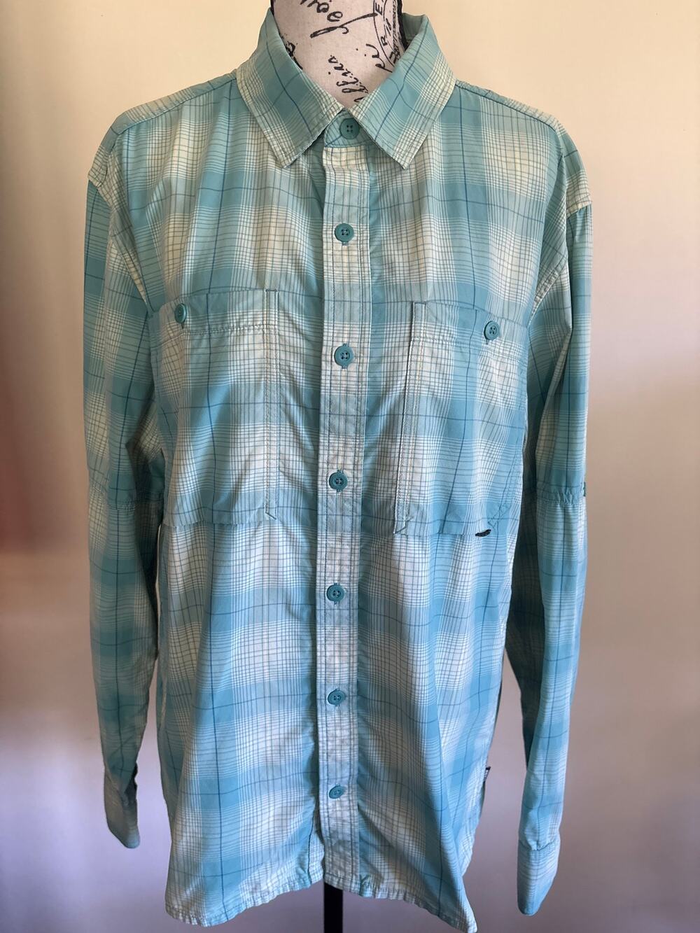 Men's REI Green/Beige Plaid Buttondown LS Sz Medium NWOT